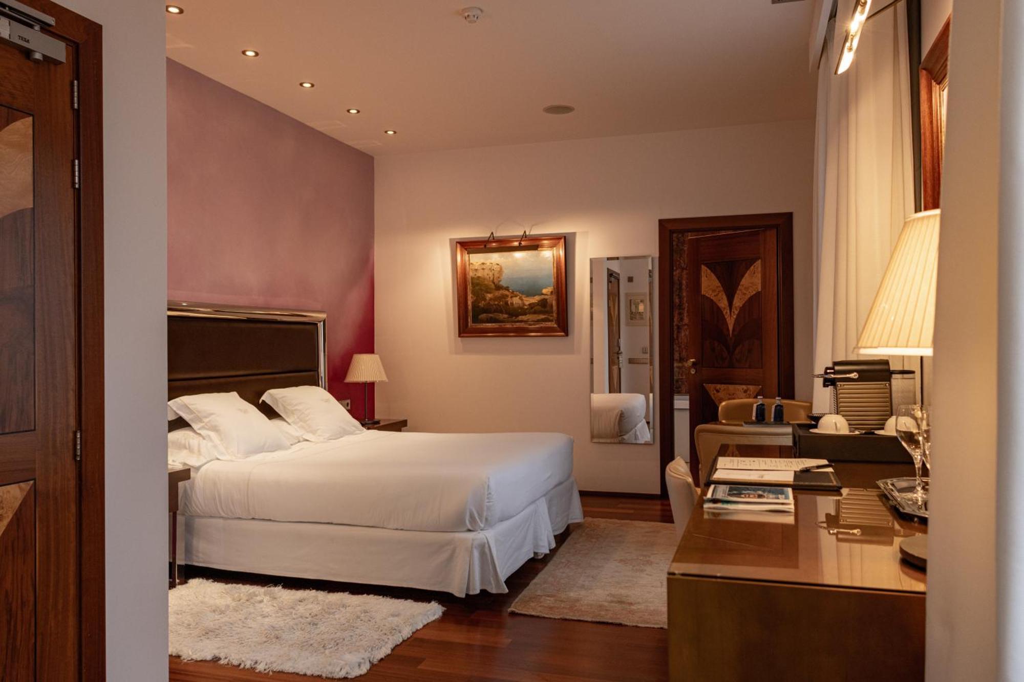 Mirador De Dalt Vila-Relais & Chateaux Ibiza Town Exterior photo