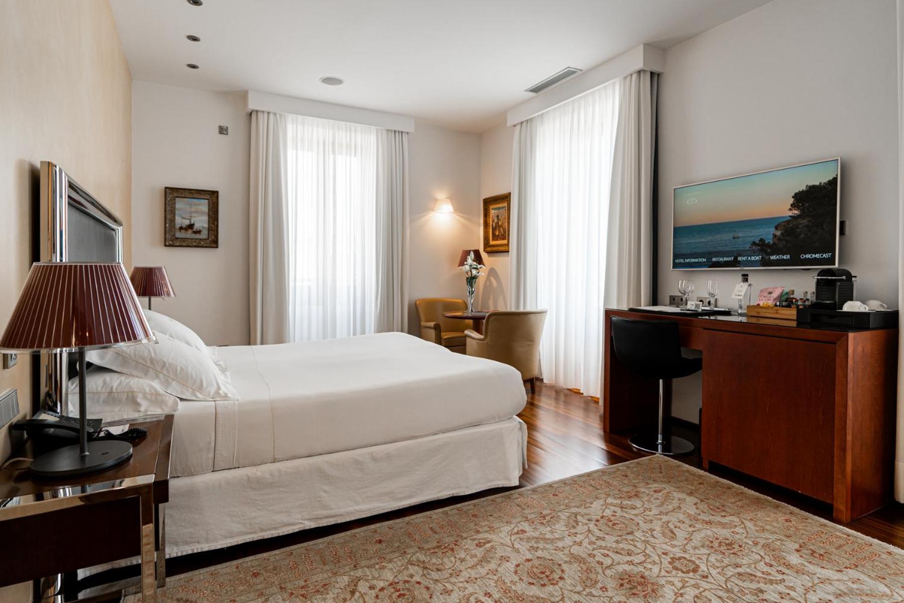 Mirador De Dalt Vila-Relais & Chateaux Ibiza Town Exterior photo